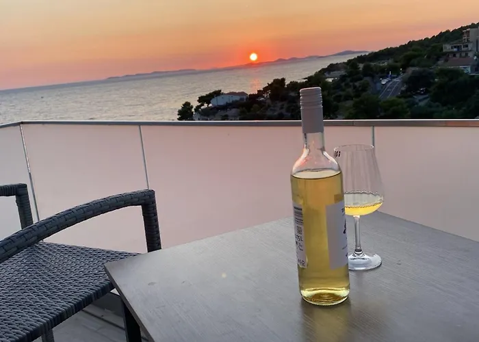 Sunset Bay Casa Dolac