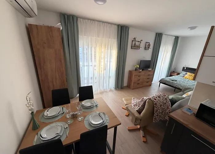 Sunset Bay Casa Apartman *